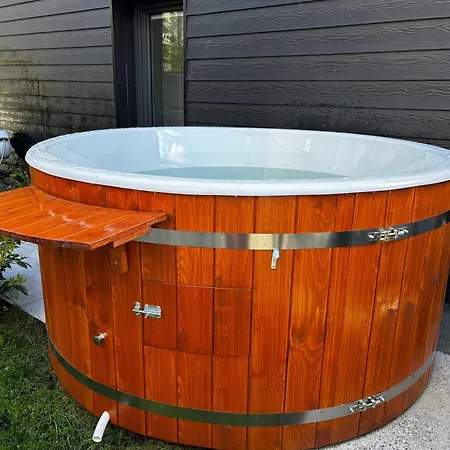 Ustronska Jodelka Z Balia I Ogrodem-nadrzeczna