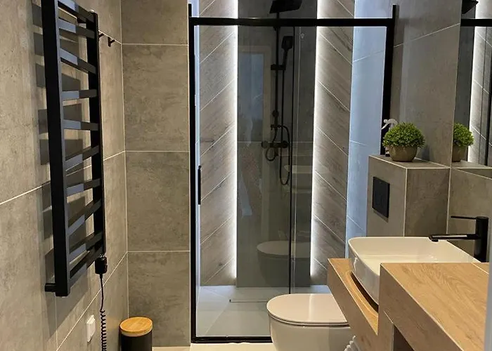 Ustronska Jodelka Z Balia I Ogrodem-nadrzeczna *