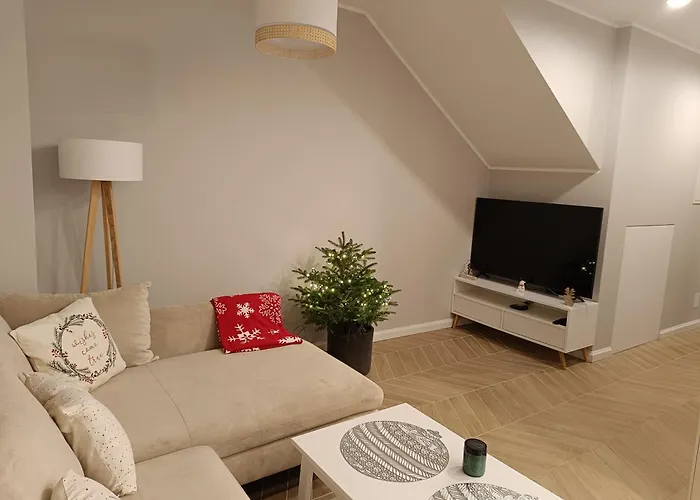 Ustronska Jodelka Z Balia I Ogrodem-nadrzeczna *